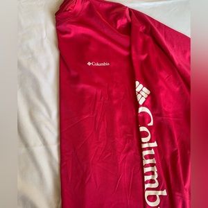 Pink long sleeve Columbia Rash Guard Workout/ski Shirt
Size large